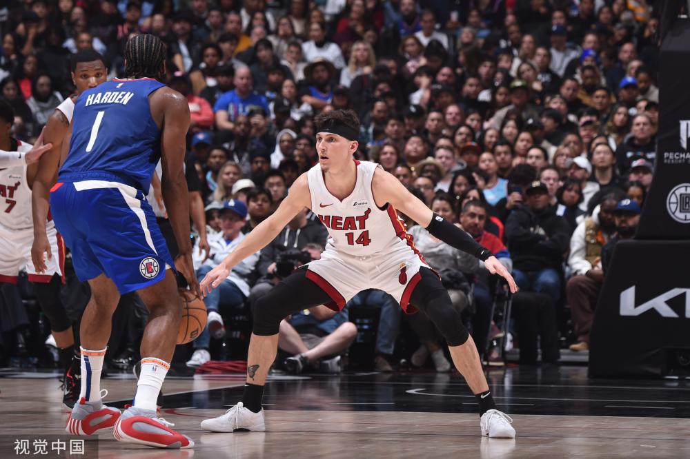 在主裁判的 在主裁判的