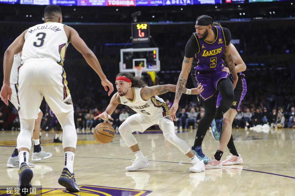 他再次展现 他再次展现